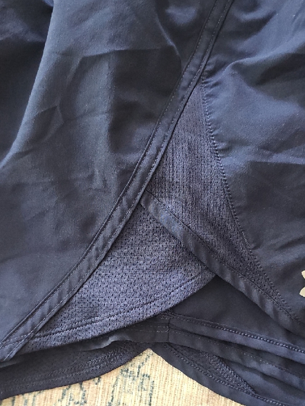 Under Armour Women's Navy Athletic Running Shorts - Picture 6 of 7